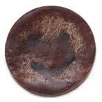 Kookose kooriv seep - tumepruun ümmargune luffa-seep naerunäoga, käsitööseep Hingesoojus