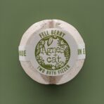 Vannipomm metsmarjad Fellberry pealtvaade värvilise taustaga