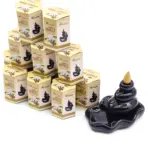 Pealkiri: Backflow viirukikoonus sandlipuu ja vanill — masala koonused 10 tk — detailvaade