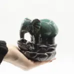 Pealkiri: Elevandi viirukipõleti - elevant tiigis backflow alus — kõrvaltvaade