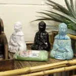 Istuv Buddha Lamp Valge