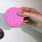 kaalude vannipomm — lähivaade toote detailidele