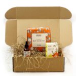 Kingitus naisele sünnipäevaks Radiance Ritual komplekt kraft-karbis puiduvillaga