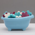 maikellukese külaliste seep koos pakendiga valgel taustal