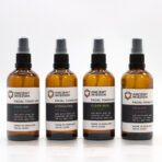 Looduslik nõiapähkli näotoonik lähedalt vaadatuna