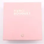 Roosad Seebililled Kinkekarp — kõrvaltvaade