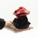 Pealkiri: Seenekujuline viirukipõleti - punane seen backflow alus — kõrvaltvaade